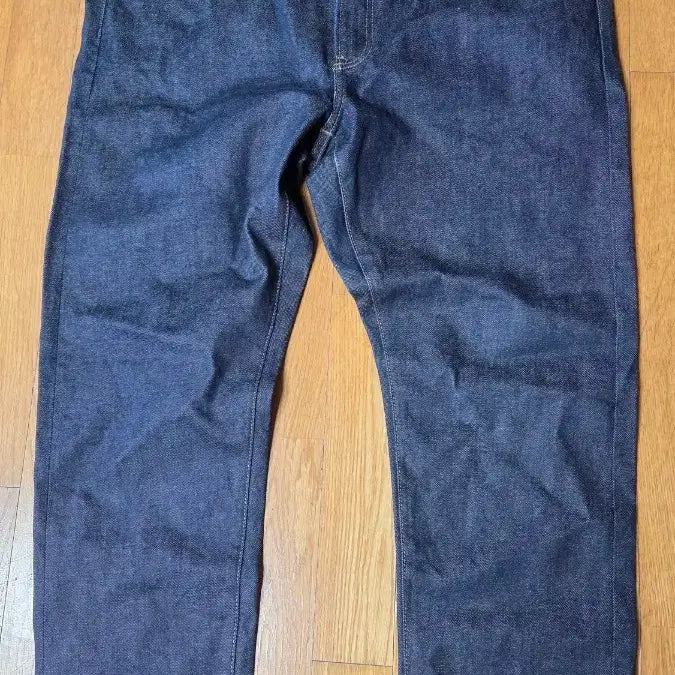 [BUNJANG] Uniqlo Slim Straight Fit Denim Jeans / 유니클로 슬림 스트레이트