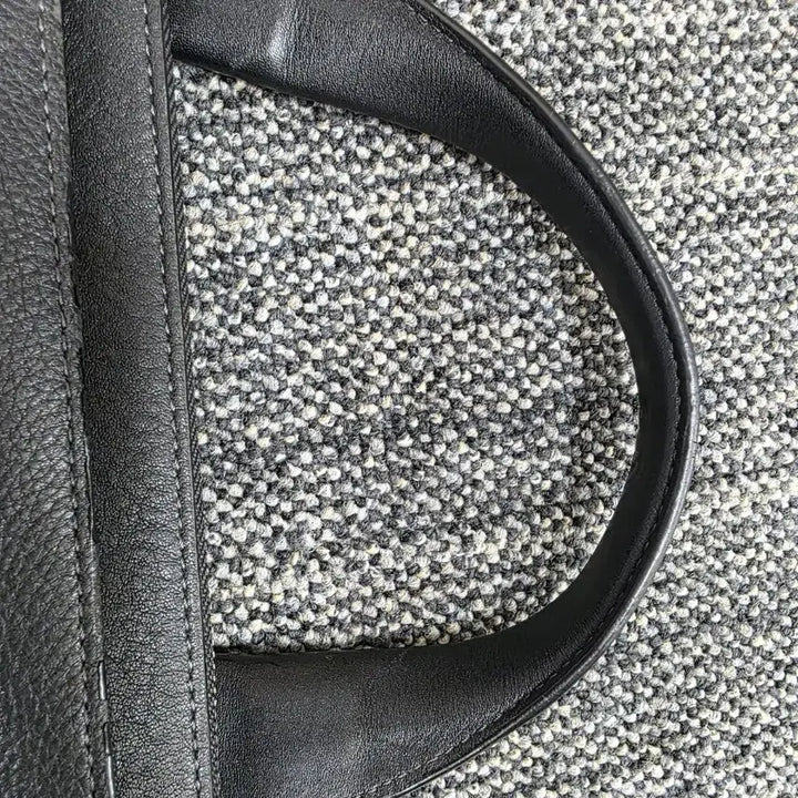 [BUNJANG] TUMI Alpha Bravo Leather Crossbody Business Bag / TUMI 투미 알파브라보 가죽 크로스백 비즈니스가방