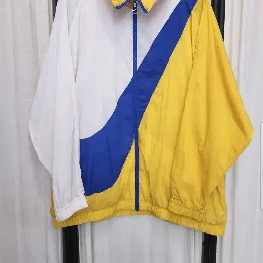 [BUNJANG] Nike Swoosh Windbreaker Jacket / 나이키스우시바람막이.    L/XL