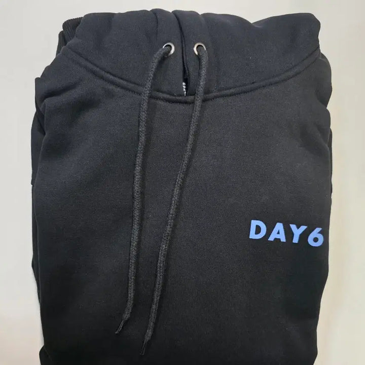 [BUNJANG] Day6 World Tour Long Sleeve Hoodie XL / 데이식스 해투 블랙 후드 긴팔 XL