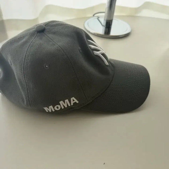[SOLD OUT] 뉴에라 모마 볼캡 그레이