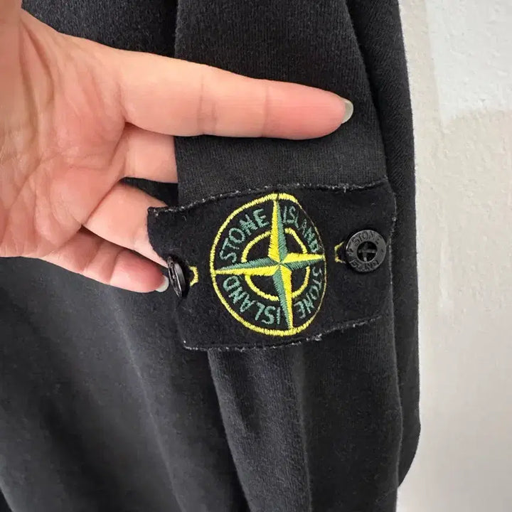 [BUNJANG] Stone Island Black T-Shirt (Size M) / 스톤아일랜드 블랙 티셔츠(사이즈M)