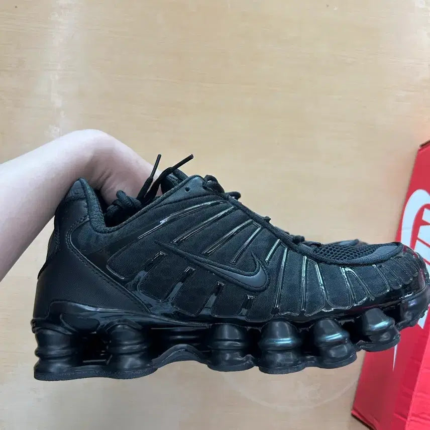 [BUNJANG] Nike Shox TL Black and Max Orange (270) / (새상품) 270 나이키 샥스 TL 블랙 앤 맥스 오렌지