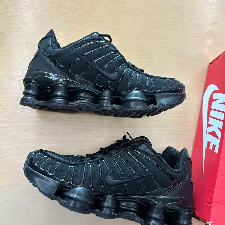[BUNJANG] Nike Shox TL Black and Max Orange (270) / (새상품) 270 나이키 샥스 TL 블랙 앤 맥스 오렌지
