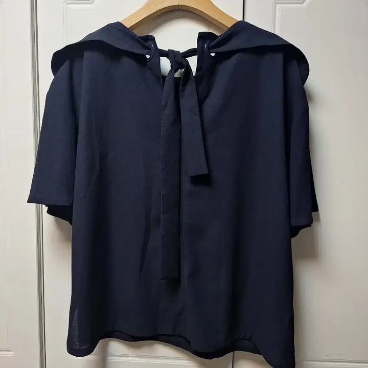 [BUNJANG] Lucky Chouette Blouse / 럭키슈에뜨 블라우스