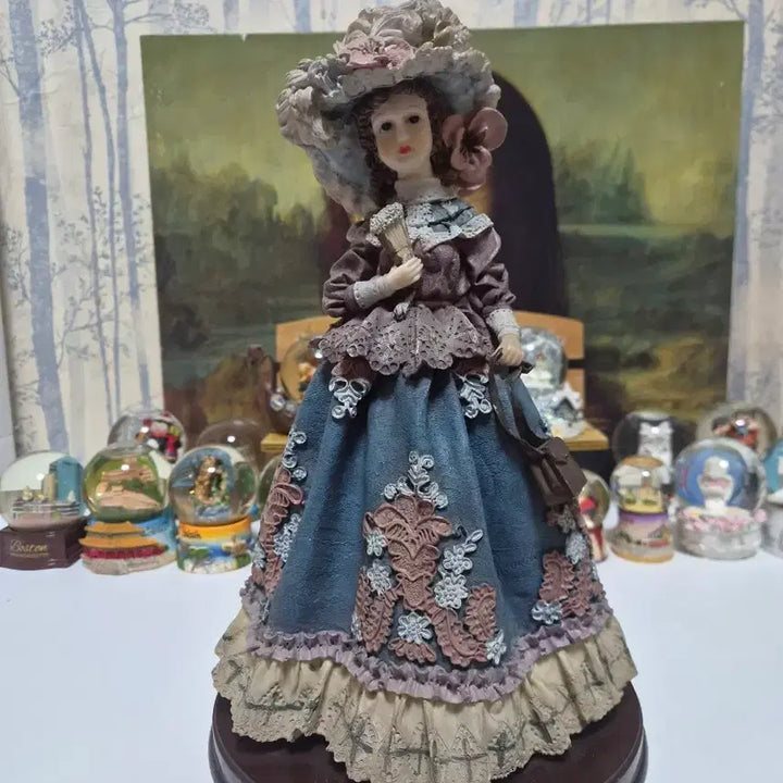 [BUNJANG] Antique Meerchi Lady Figurine Ornament / 앤틱 Meerchi 레이디 인형 장식품