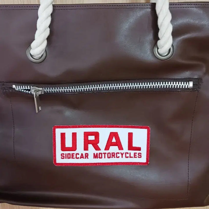 [BUNJANG] URAL Motorcycle Shoulder Bag / URAL 모터사이클 숄더백 새제품