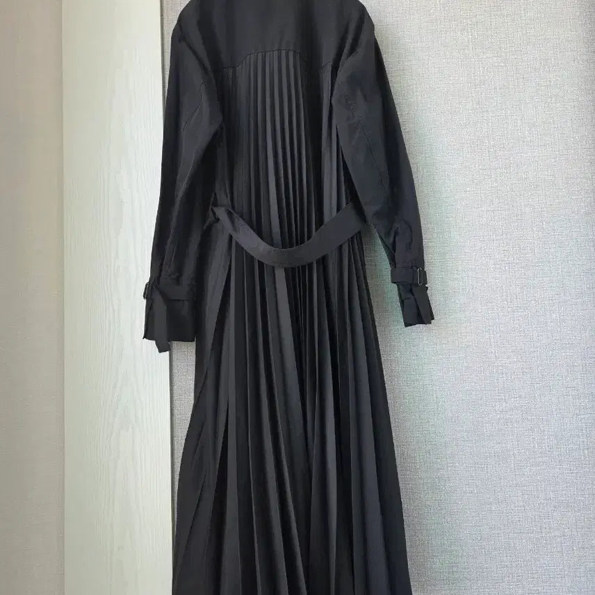 [BUNJANG] Kim Seo Ryong Back Pleats Trench Long Coat / 김서룡 백플리츠 트렌치 롱코트