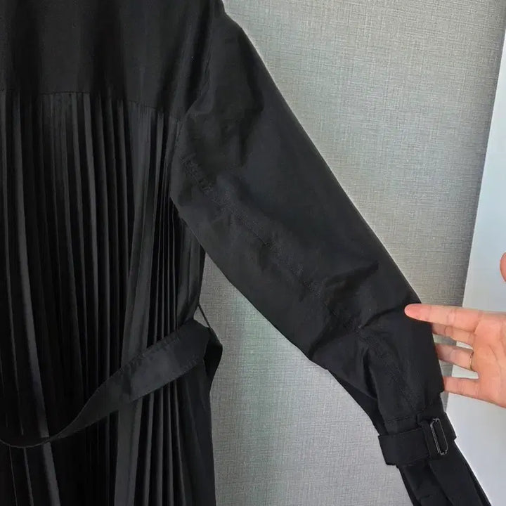 [BUNJANG] Kim Seo Ryong Back Pleats Trench Long Coat / 김서룡 백플리츠 트렌치 롱코트