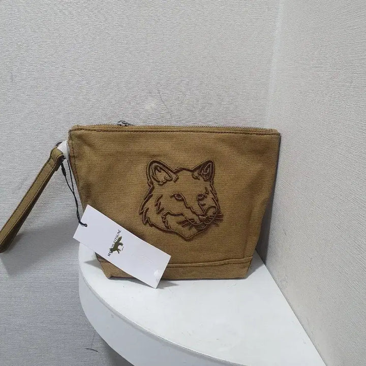 [BUNJANG] Maison Kitsuné Fox Head Pouch / 메종키츠네 폭스 헤드 파우치