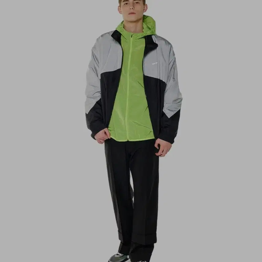 [BUNJANG] MMIC Windbreaker (Size 100) / MMIC 바람막이 (100)