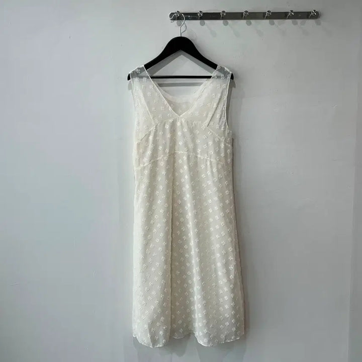 [BUNJANG] White Floral Layered Dress / 화이트 플로럴 레이어드 원피스