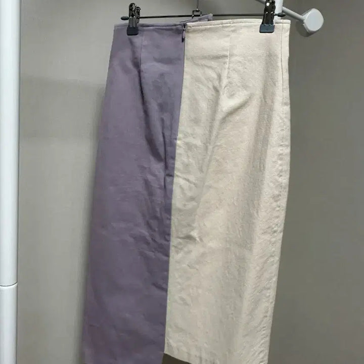 [BUNJANG] Colorblock Long Skirt (Ivory/Purple) / 배색 롱 스커트 (아이보리/보라)