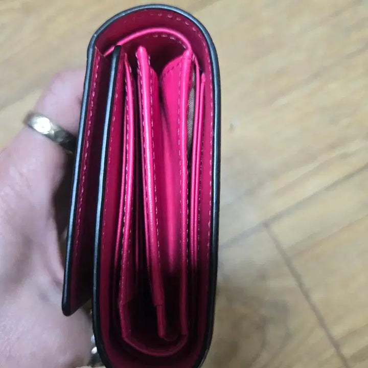 [BUNJANG] Hazzys Black Bifold Wallet / 헤지스 블랙 중지갑