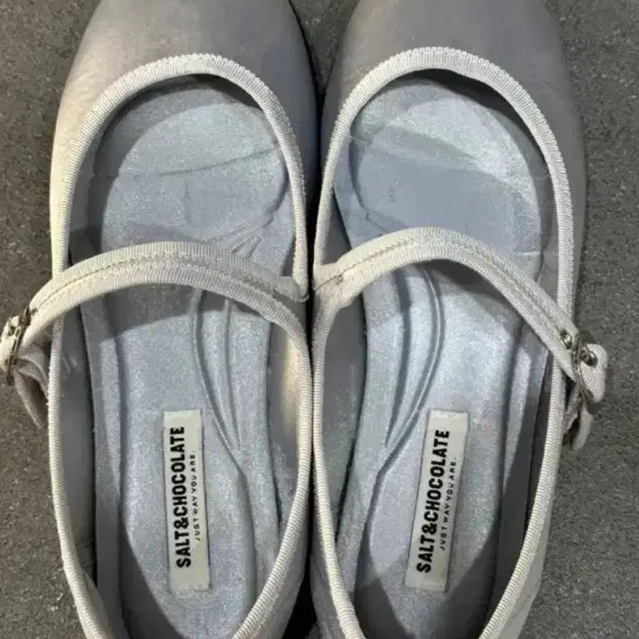 [BUNJANG] Salt &amp; Chocolate Mary Jane Flat Shoes / 솔트앤초콜릿 메리제인 플랫 슈즈