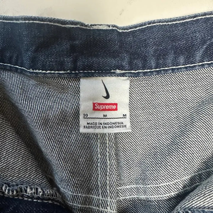[SOLD OUT] 슈프림 나이키 데님 쇼츠 인디고 24SS (30 m사이즈) 반바지