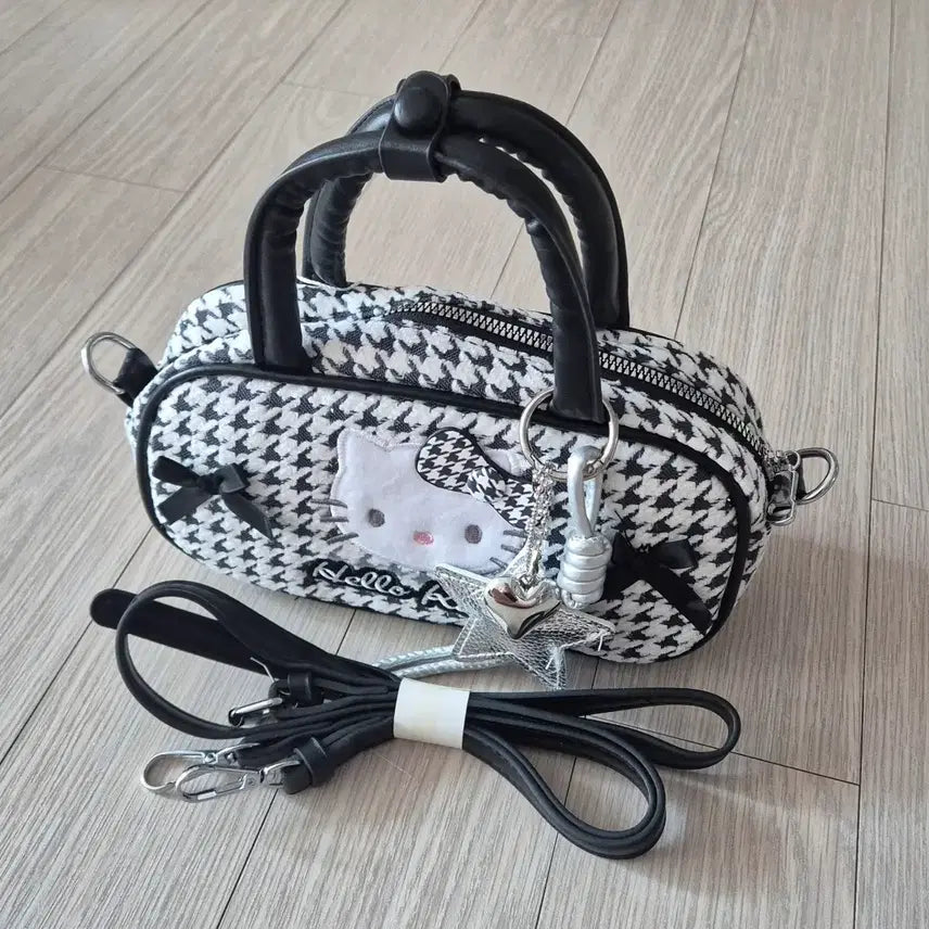[BUNJANG] Hello Kitty Houndstooth Check Mini Tote Bag / 헬로키티 하운드투스 체크 토트백  미니백