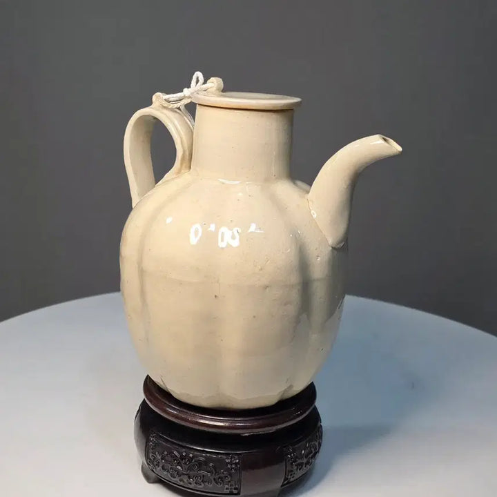 [BUNJANG] Song Dynasty Style White Porcelain Water Container (Jipho) / 송백자과형집호