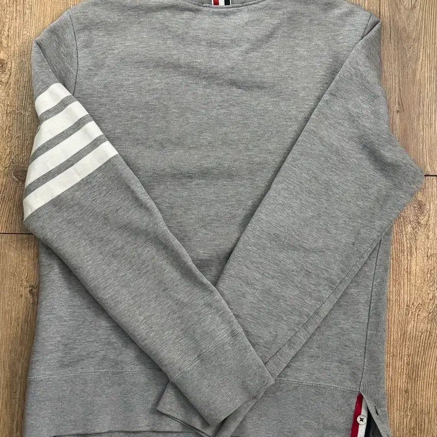 [BUNJANG] Thom Browne 4-Bar Sweatshirt Grey Size 1 / 톰브라운 4선 맨투맨 그레이 1사이즈