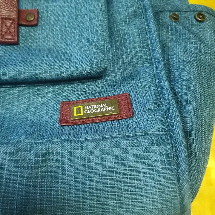 [BUNJANG] National Geographic Blue Backpack with Shock-Absorbing Padding / 내셔널지오그래픽 백팩 가방 블루:충격보충내장됨