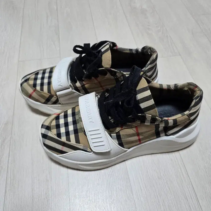 [BUNJANG] Burberry Check Sneakers / 버버리 체크 스니커즈 운동화