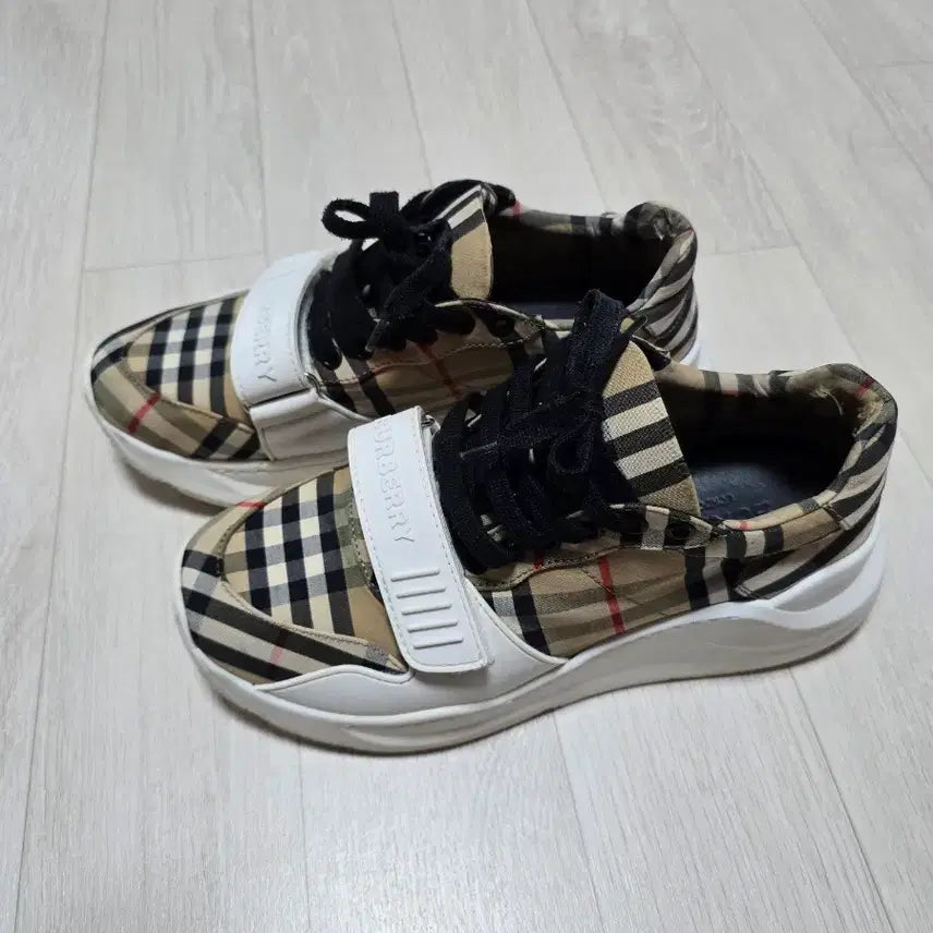 [BUNJANG] Burberry Check Sneakers / 버버리 체크 스니커즈 운동화