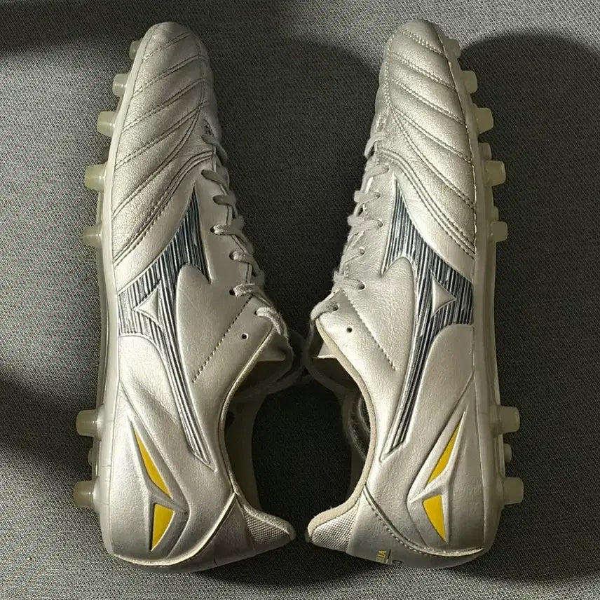 [BUNJANG] Mizuno Morelia Neo IV AG Cleats (260mm) / 미즈노 모렐리아 네오4 ag 260