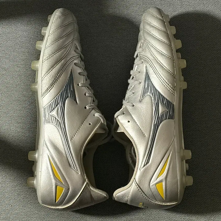 [BUNJANG] Mizuno Morelia Neo IV AG Cleats (260mm) / 미즈노 모렐리아 네오4 ag 260