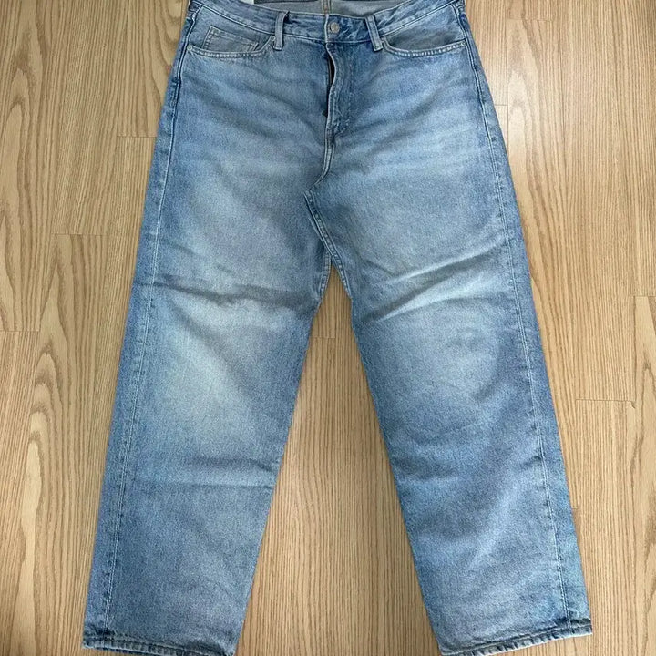 [BUNJANG] H&amp;M Loose Fit Denim Jeans - Size 34 / <미착용 새상품> H&amp;M 루즈 데님 청바지, 34