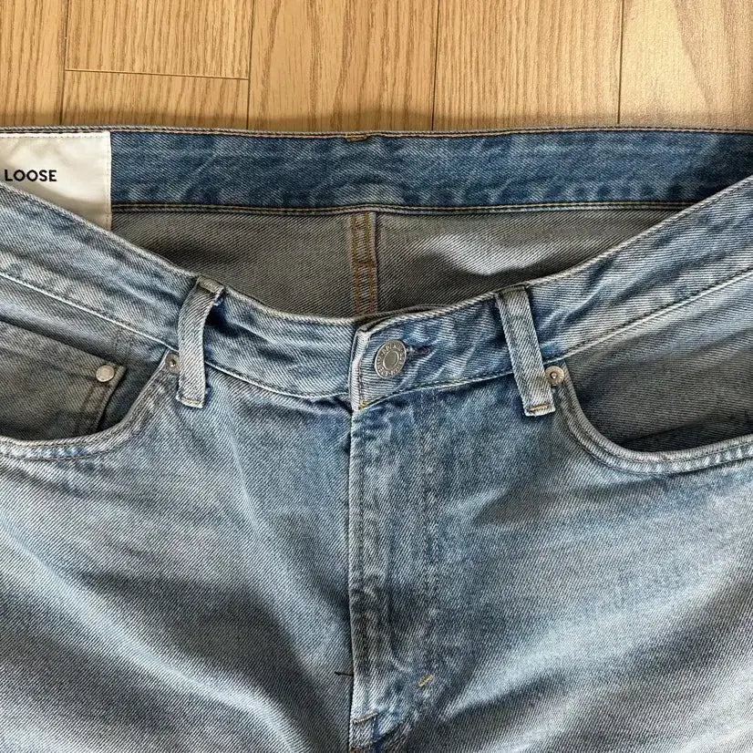 [BUNJANG] H&amp;M Loose Fit Denim Jeans - Size 34 / <미착용 새상품> H&amp;M 루즈 데님 청바지, 34