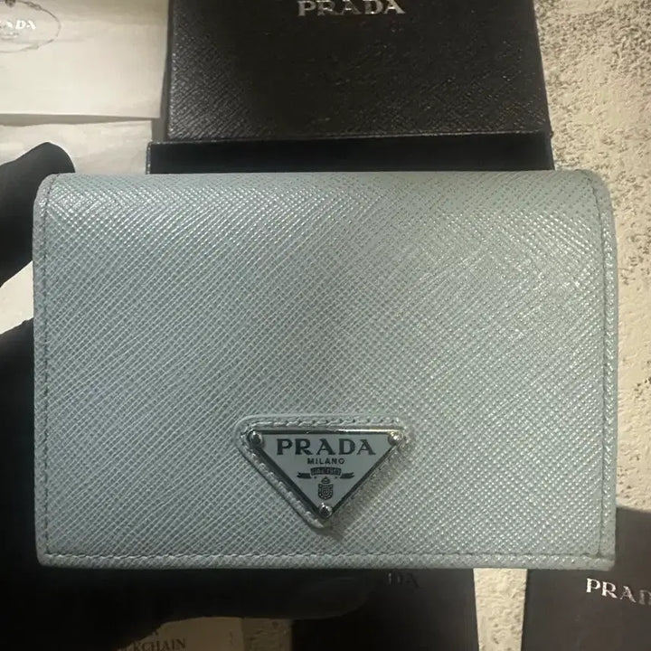 [BUNJANG] Prada Saffiano Wallet Sky Blue / 프라다 사피아노 반지갑 스카이블루