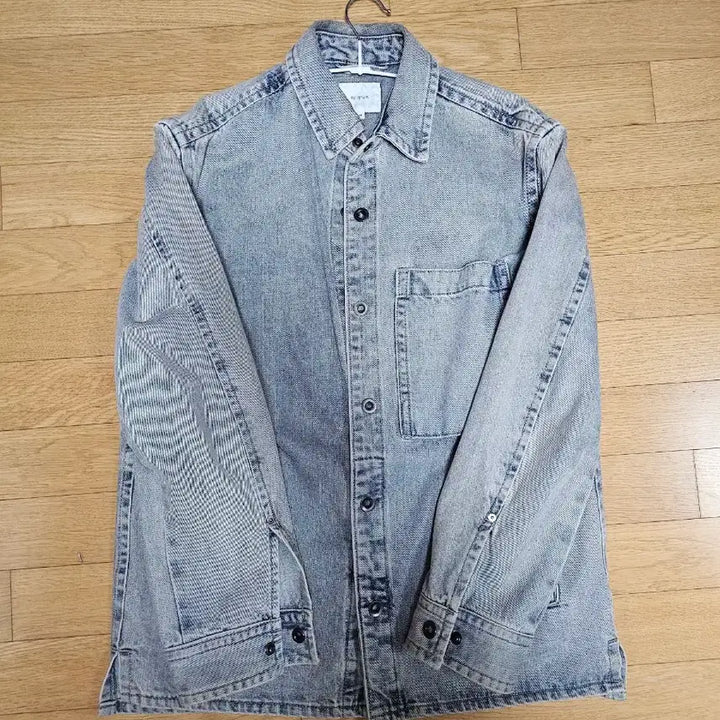 [BUNJANG] Epigram Light Wash Shirt Jacket M / 에피그램 청남방 셔츠 셔킷 연청 자켓 m 팝니다