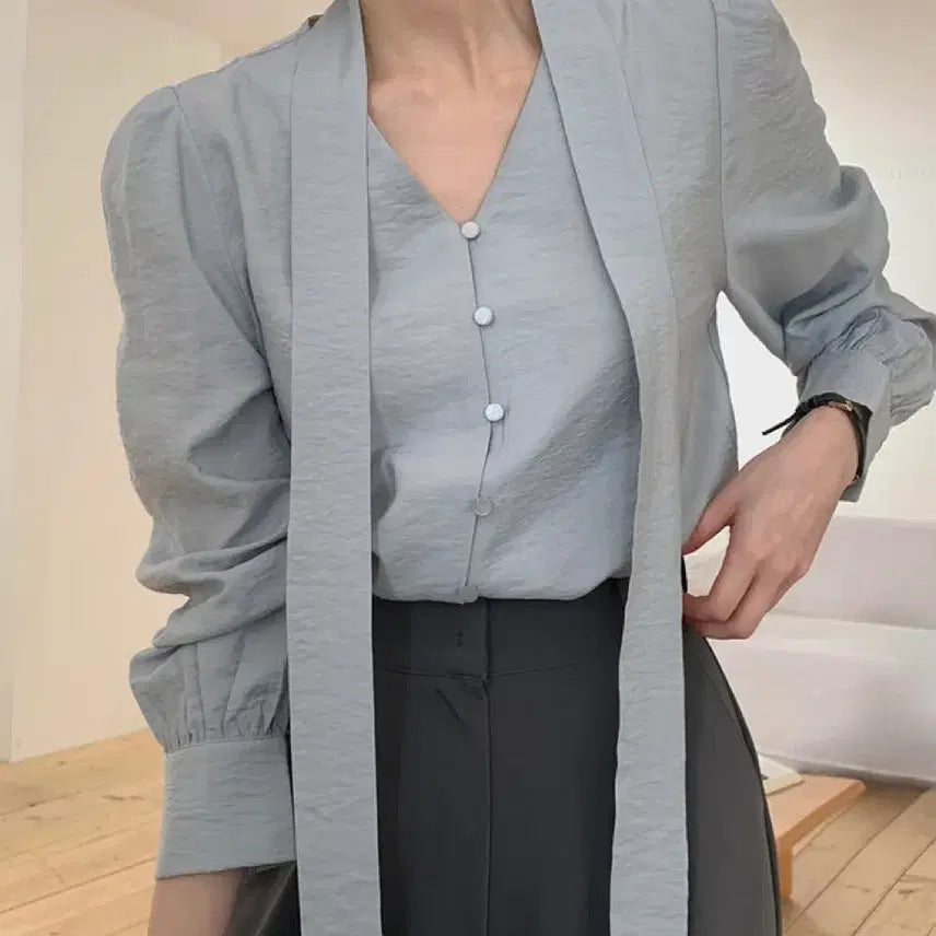 [BUNJANG] Benito Classy Bold Tie Blouse / 베니토 클래시 볼드 타이 블라우스