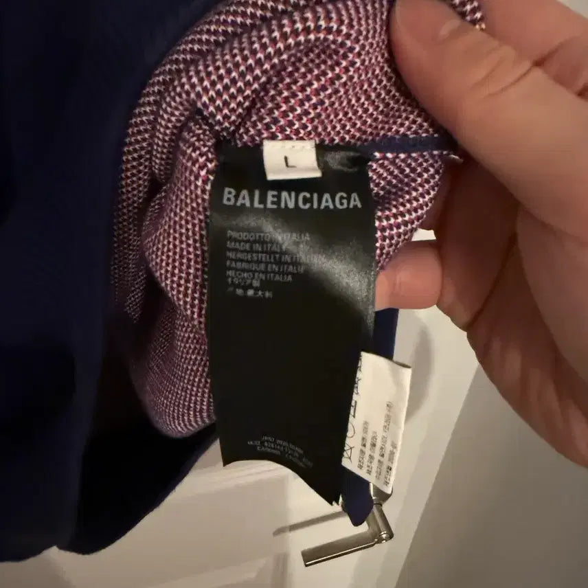 [BUNJANG] Balenciaga Navy Logo Knit / 발렌시아가 네이비 로고 니트
