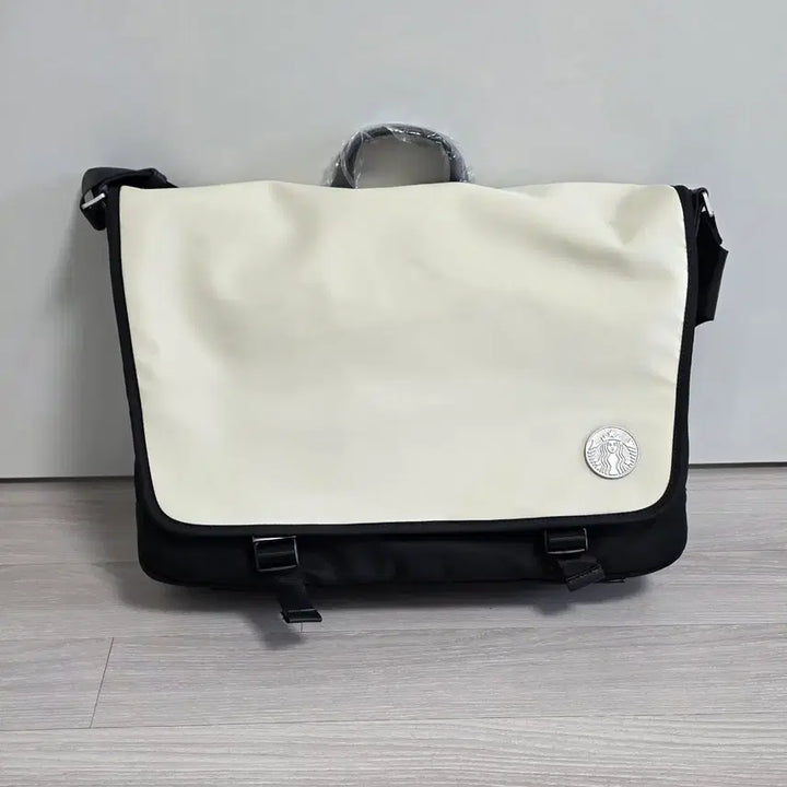[BUNJANG] Starbucks Messenger Bag / 스타벅스 크로스백 노트북가방 메신저백 (새상품)