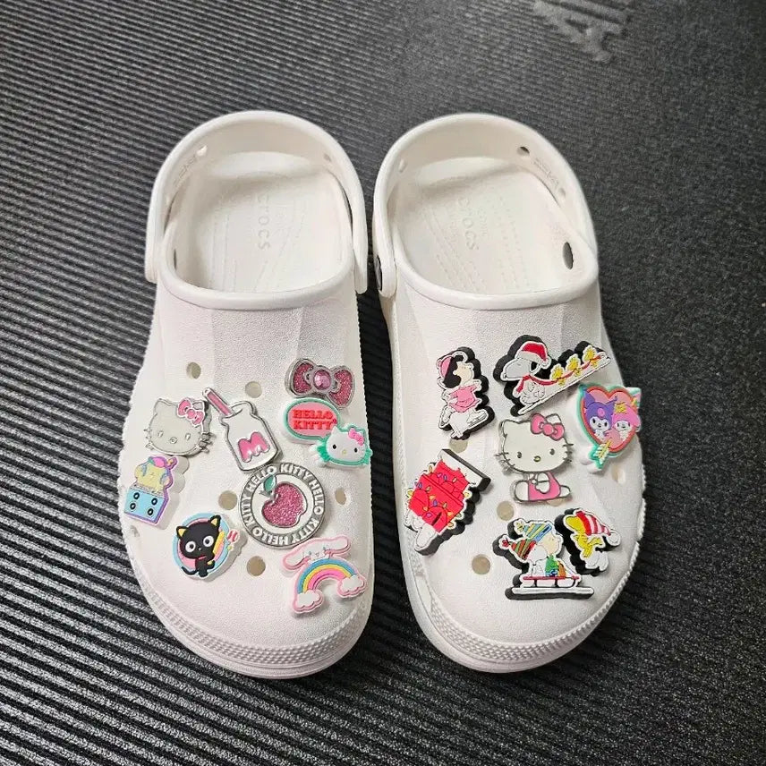 [BUNJANG] Crocs Baya Platform Clogs with Jibbitz Set W8 / 크록스  바야 플랫폼 클로그와 지비츠세트 W8