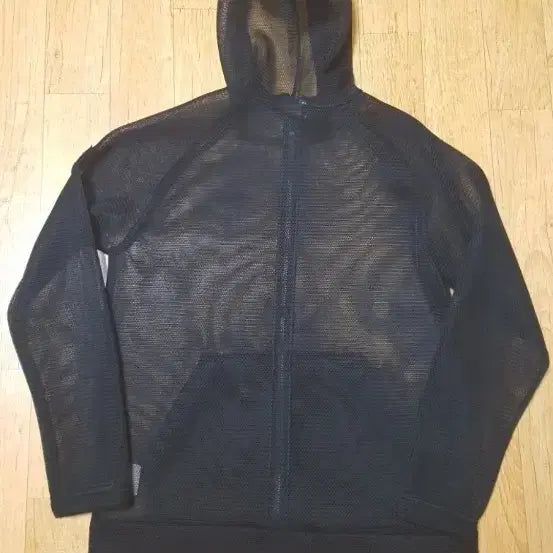 [BUNJANG] Descente Cooling Mesh Hooded Zip-Up Jacket Black 105 / 정품새옷수준)데상트 냉감 쿨링 후드 집업 전체 메쉬 블랙 자켓105