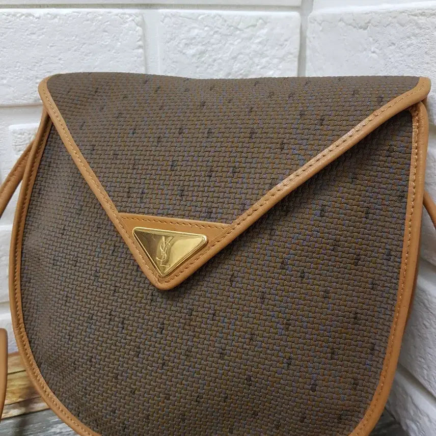 [BUNJANG] Saint Laurent Classic Tan Flap Shoulder &amp; Crossbody Bag / [정품] 생로랑 클래식 탄 플랩 숄더&amp;크로스백