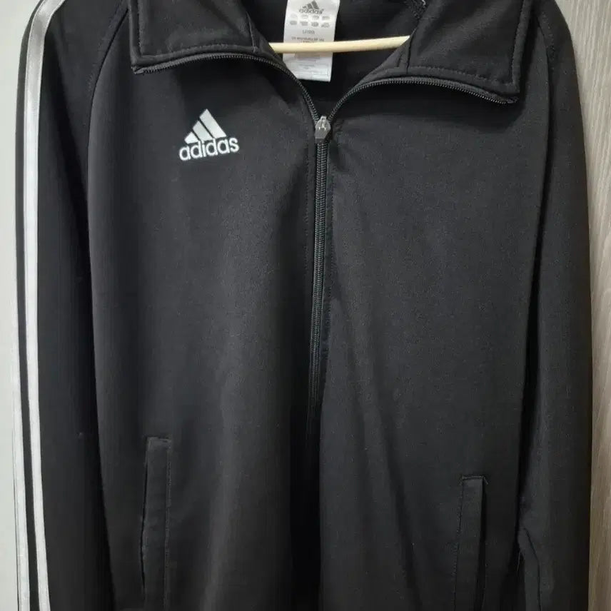 [BUNJANG] Adidas Jersey - Unisex, Size L / 아디다스 져지 L사이즈(남녀공용)