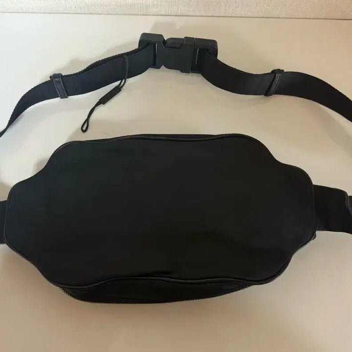 [BUNJANG] Burberry Logo Print Nylon Bumbag (Belt Bag) / 버버리 로고 프린트 나일론 범 백(벨트백)