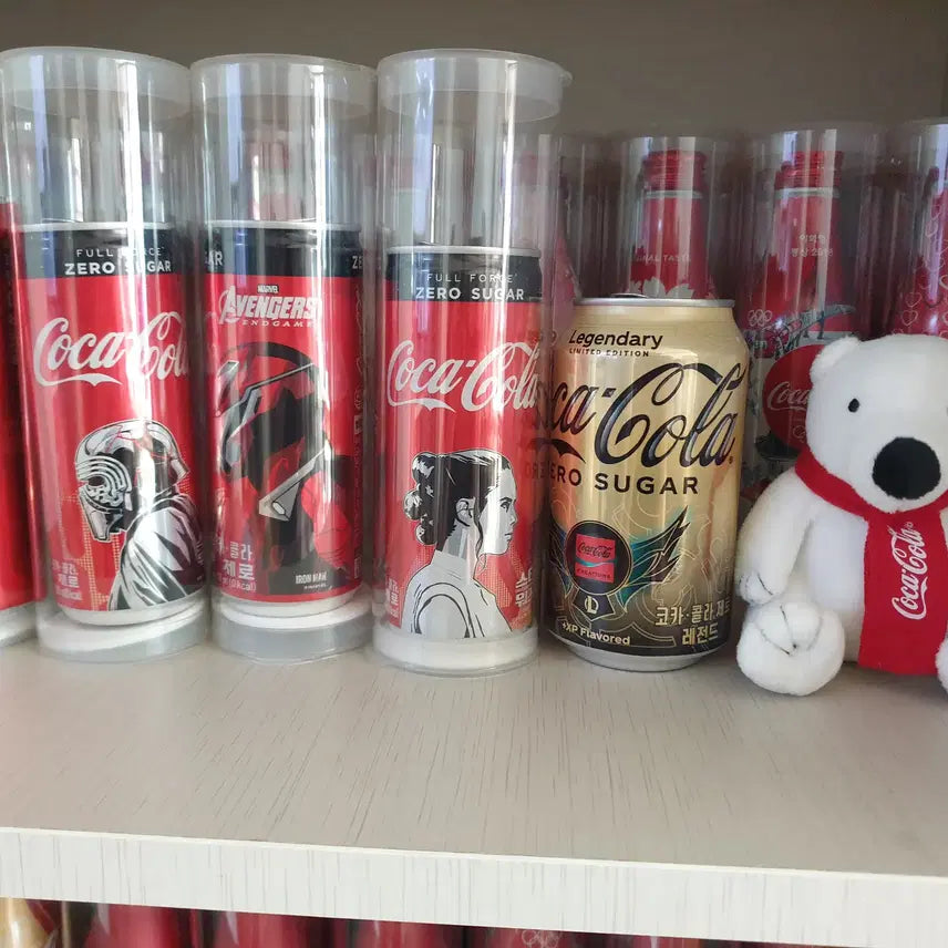 [BUNJANG] Coca-Cola Can Bundle (Includes Storage Container, No Contents) / 코카콜라 캔 5개 (보관통 포함 / 내용물 없음) / 곰 한마리