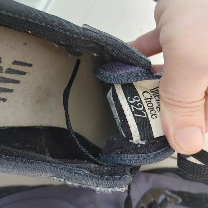 [BUNJANG] New Balance 327 Sneakers Purple Black (235) / 뉴발란스 327 운동화 스니커즈 235 정품 퍼플 블랙