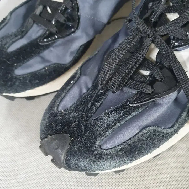 [BUNJANG] New Balance 327 Sneakers Purple Black (235) / 뉴발란스 327 운동화 스니커즈 235 정품 퍼플 블랙