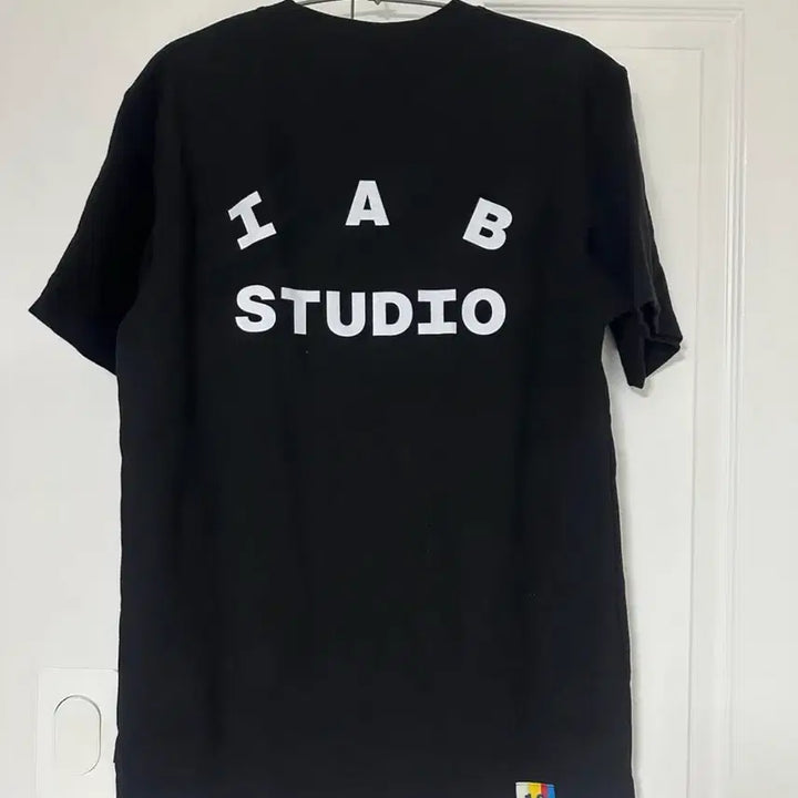 [BUNJANG] IAPP Studio 10th Anniversary T-Shirt Set (M) / 급처/아이앱스튜디오 10주년 반팔 M 2개입