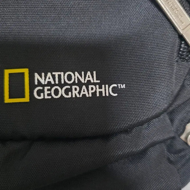 [BUNJANG] National Geographic Sling Bag / 내셔널지오그래픽 슬링백