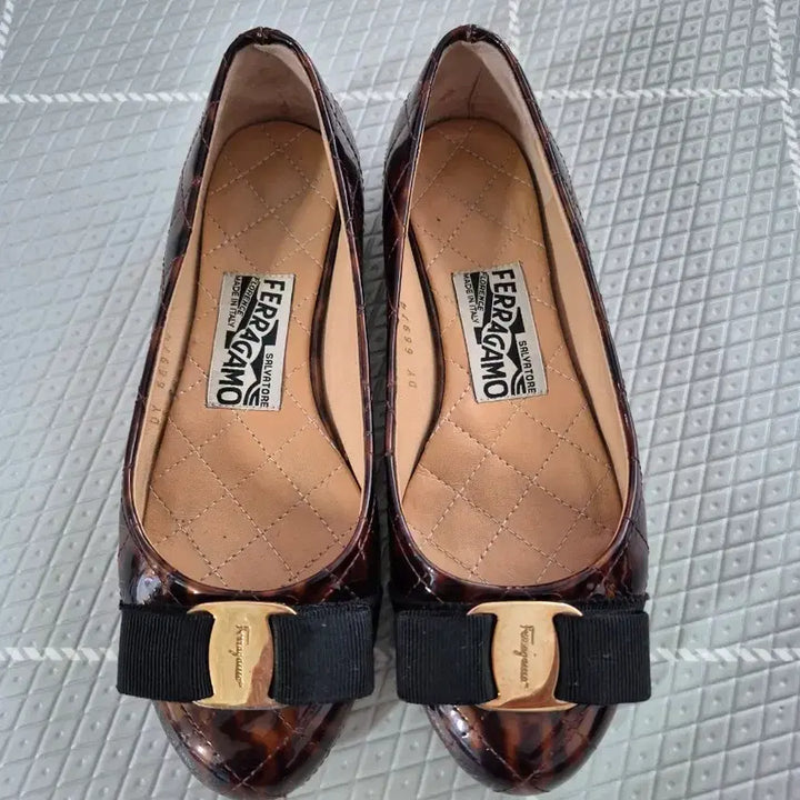 [BUNJANG] Salvatore Ferragamo Vara Leopard Print Ballet Flats Size 4 (220mm) / 페라가모 바라 플랫슈즈 4반(220)