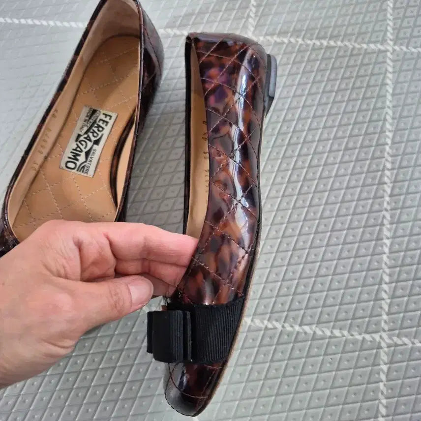 [BUNJANG] Salvatore Ferragamo Vara Leopard Print Ballet Flats Size 4 (220mm) / 페라가모 바라 플랫슈즈 4반(220)