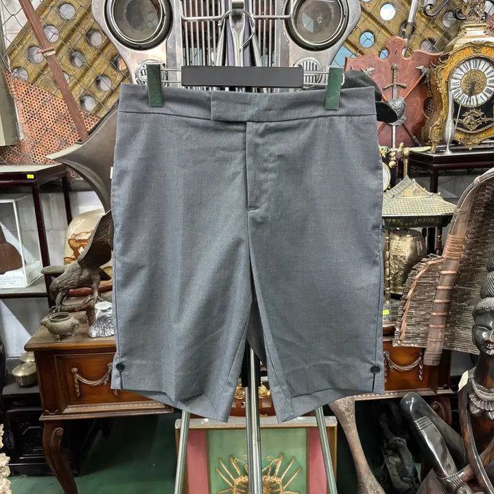 [BUNJANG] Thom Browne Unisex Wool Twill Classic Shorts / 톰브라운 남녀공용 울 트윌 클래식 쇼츠 반바지
