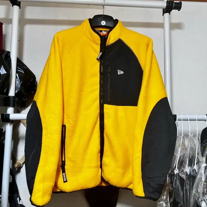 [BUNJANG] New Era Polar Fleece Zip-Up Dark Yellow L / [L] 뉴에라 폴라 플리스 집업 다크 옐로우 12866475