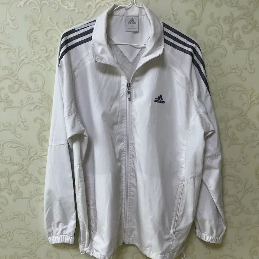 [SOLD OUT] 아디다스 삼선 바람막이